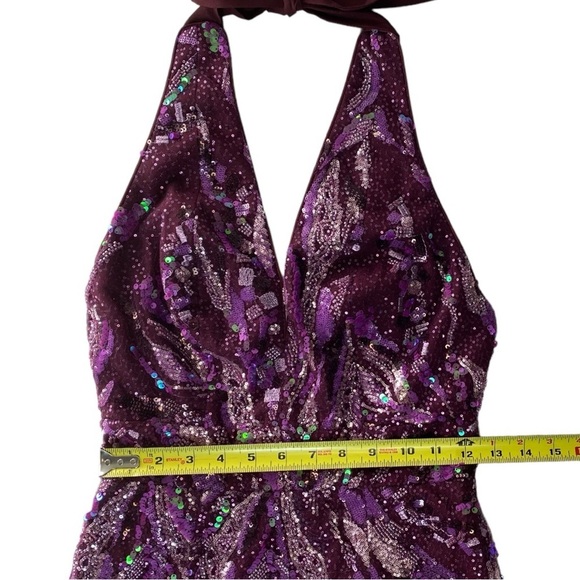 Dress the Population sequin halter gown - Picture 9 of 11